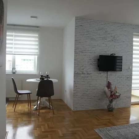 33 Apartmán Lukavica
