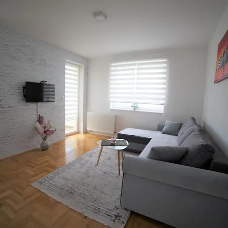 33 Apartmán Lukavica