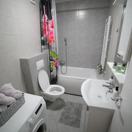 33 Apartmán *